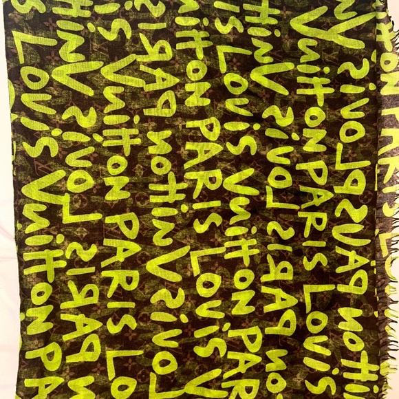 Rare Louis Vuitton scarf from 2004 collab with artist - Picture 1 of 4